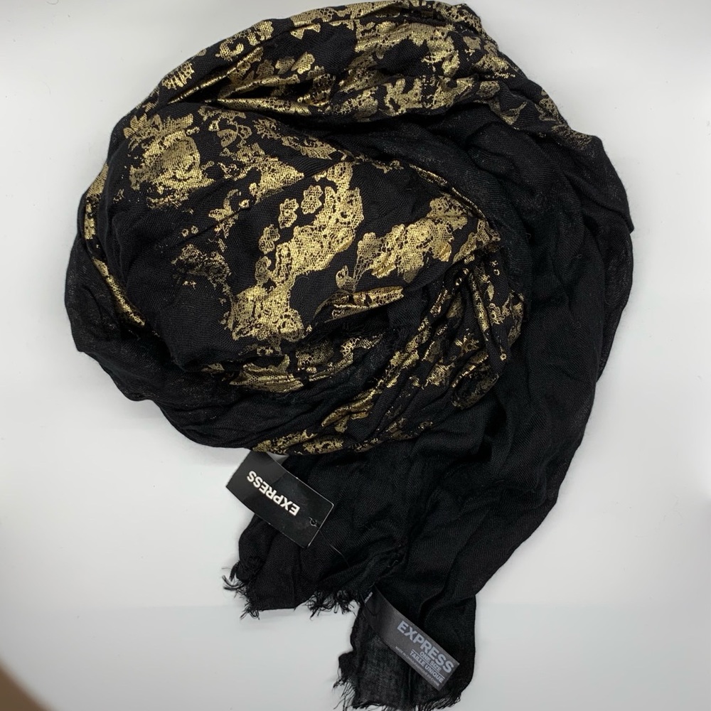 Black and gold fashion scarf